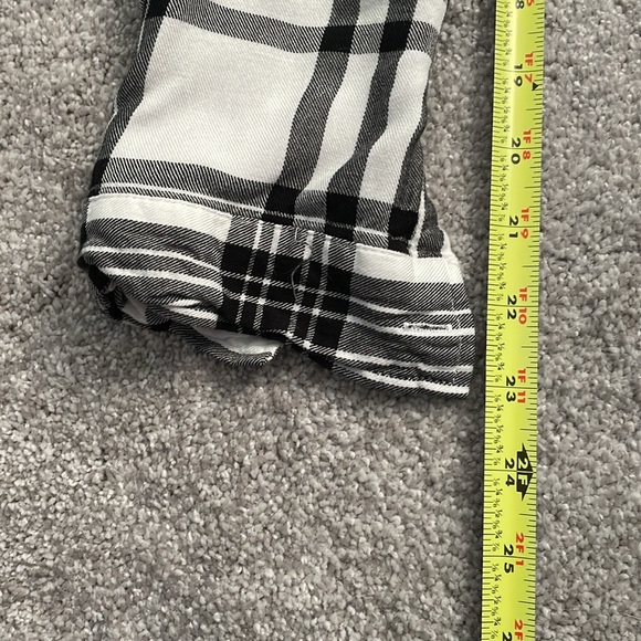 NEW YORK AND COMPANY Plaid button down shirt size SMALL - Picture 12 of 12